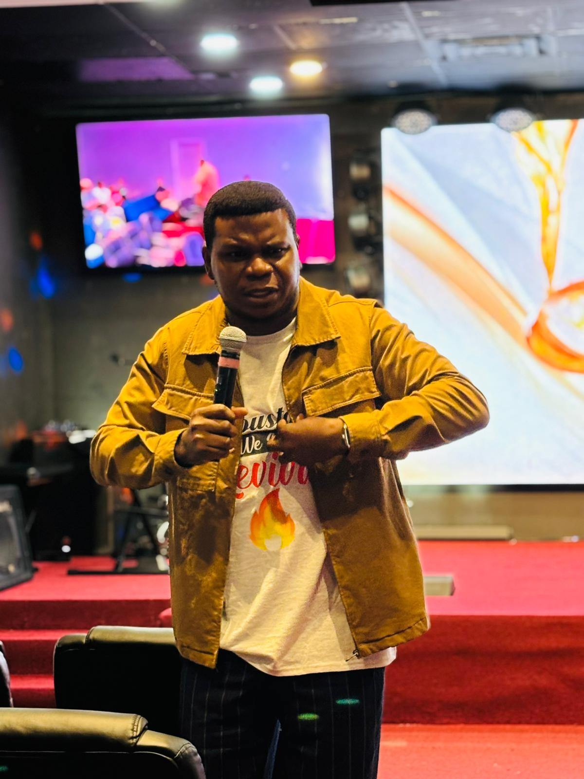 avm usa pastor